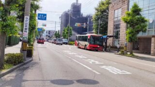 金沢市 泉が丘交差点「横断者注意」新たな路面標示